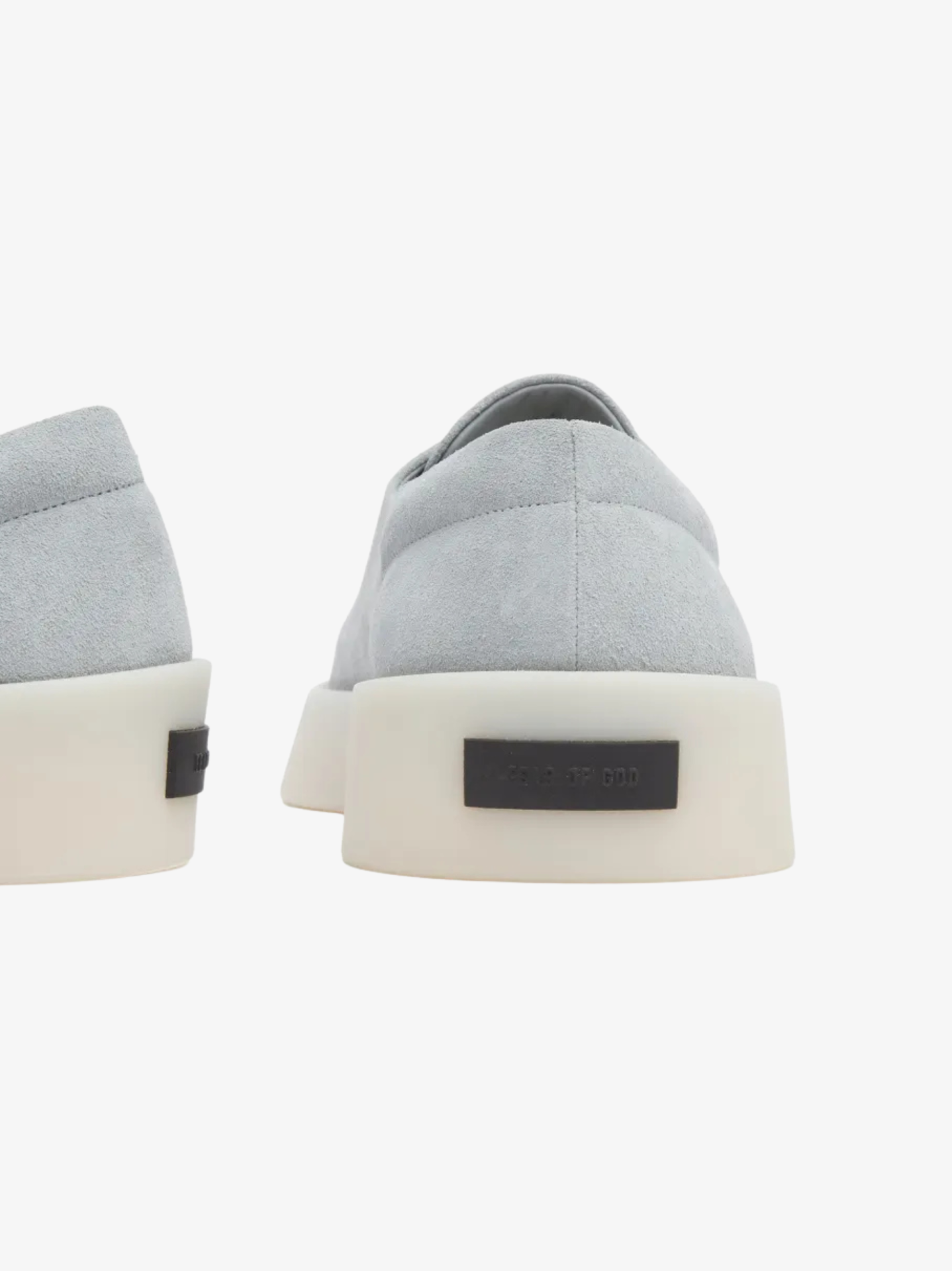 101 SNEAKERS IN FROST