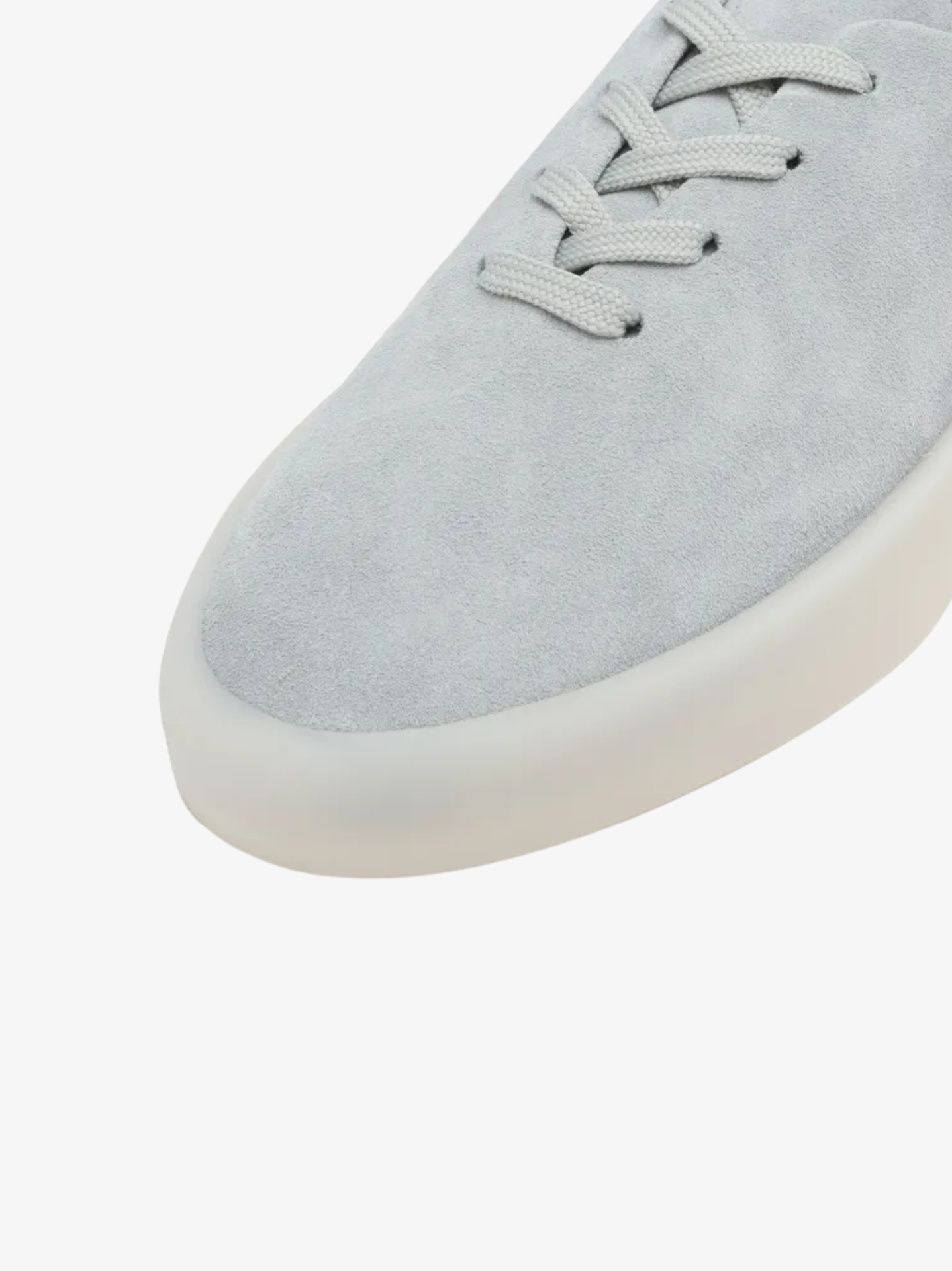 101 SNEAKERS IN FROST