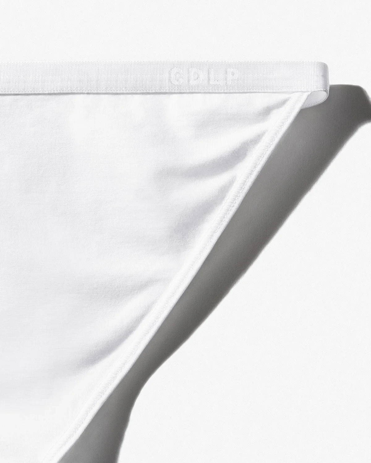 3 X TANGA BRIEFS IN WHITE