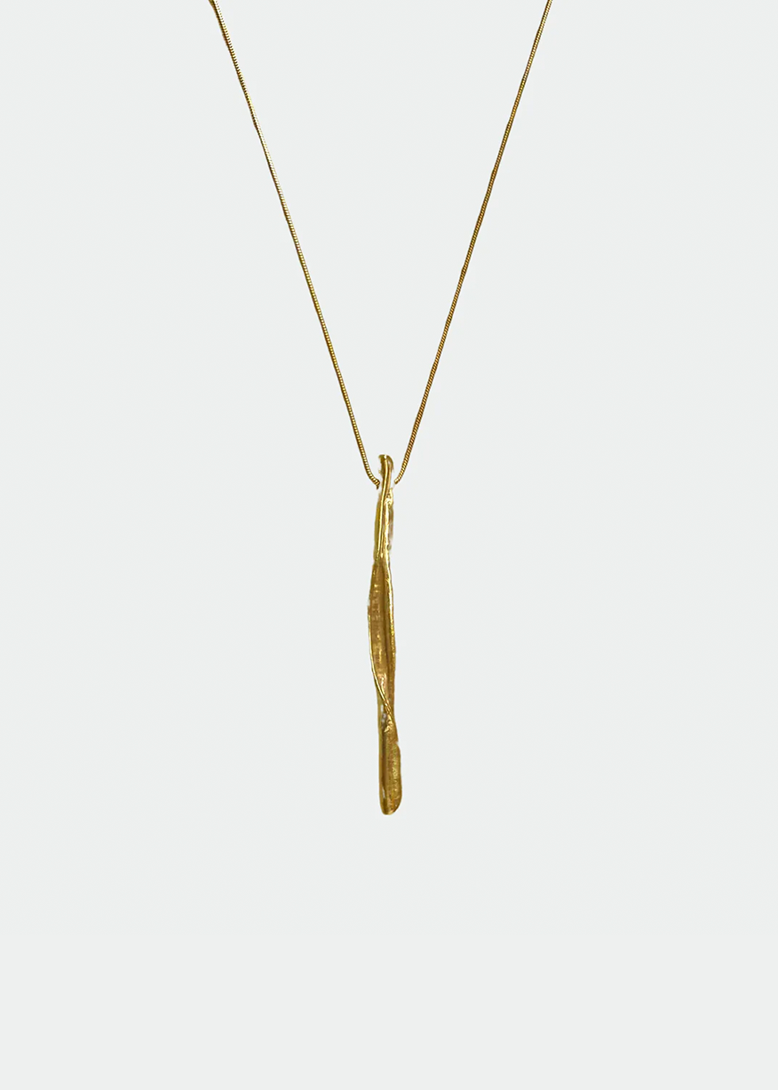 GOLD ROLL NECKLACE