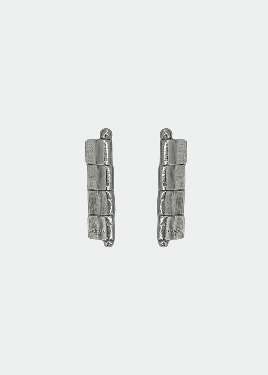 SILVER GRAIN STUDS