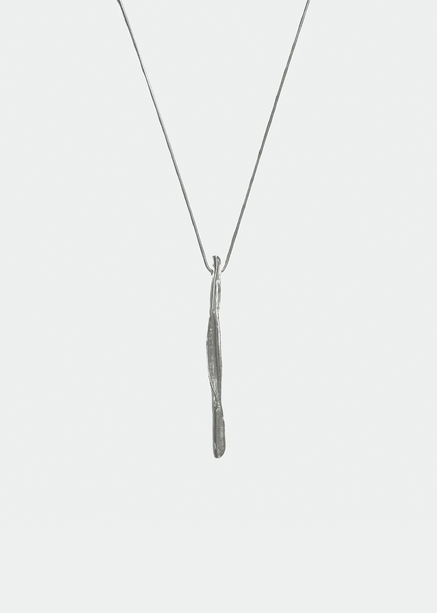 SILVER ROLL NECKLACE