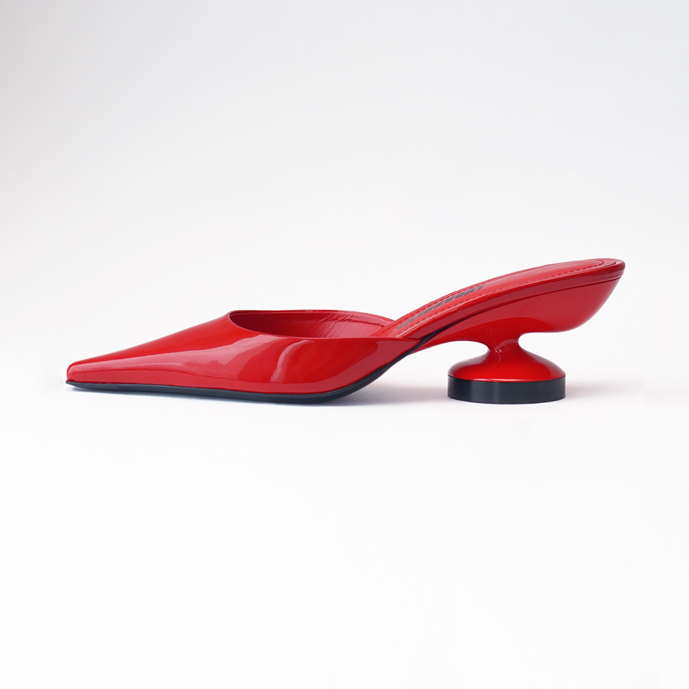 GIORGIA MULES IN RED PATENT
LEATHER