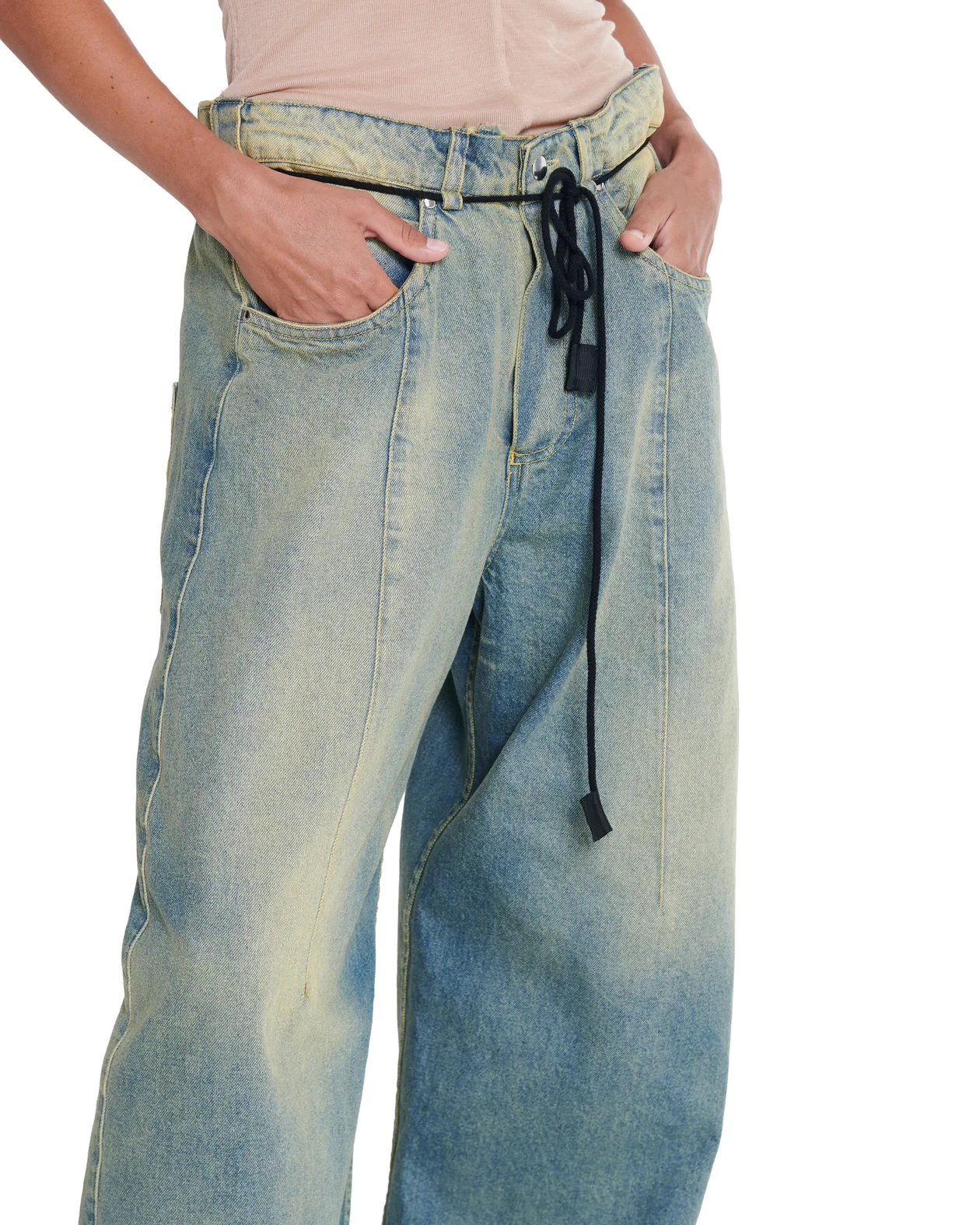 DISTRESSED BAGGY JEANS IN LIGHT BLUE