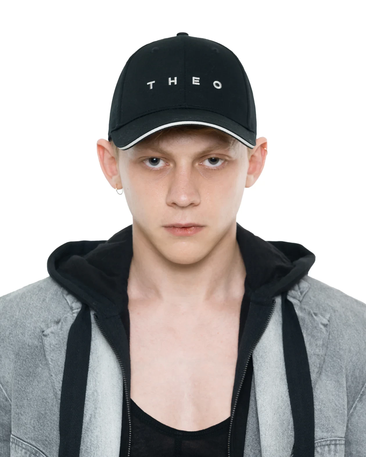 THEO CAP IN BLACK WITH KEYCHAIN