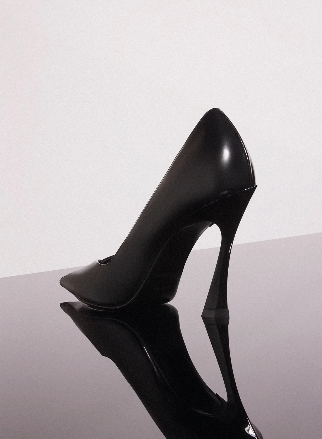 PUMP BRUSHED CALF BLACK / GUNMETAL HEEL