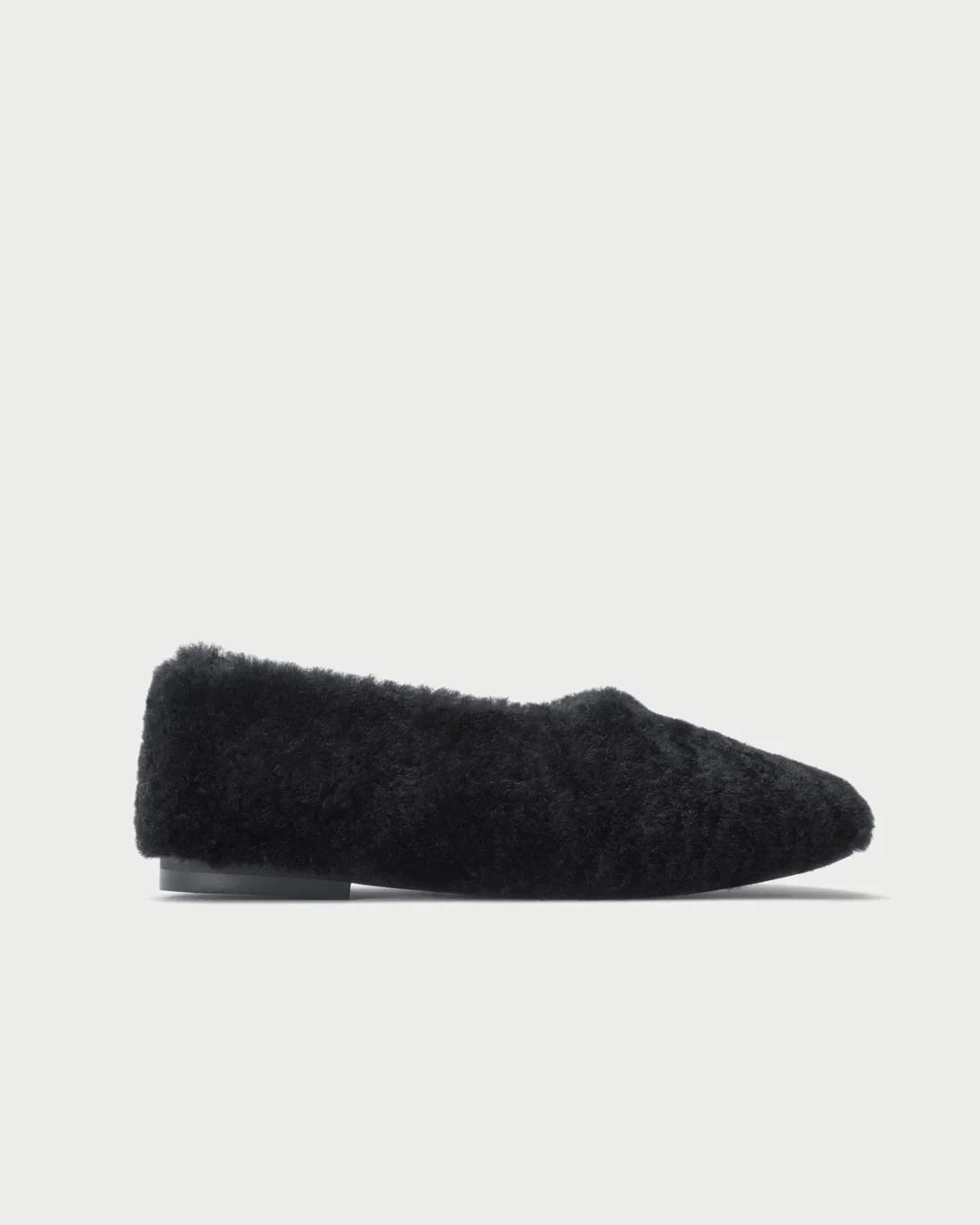 FUR-FUR BALLERINAS IN BLACK / SHORT