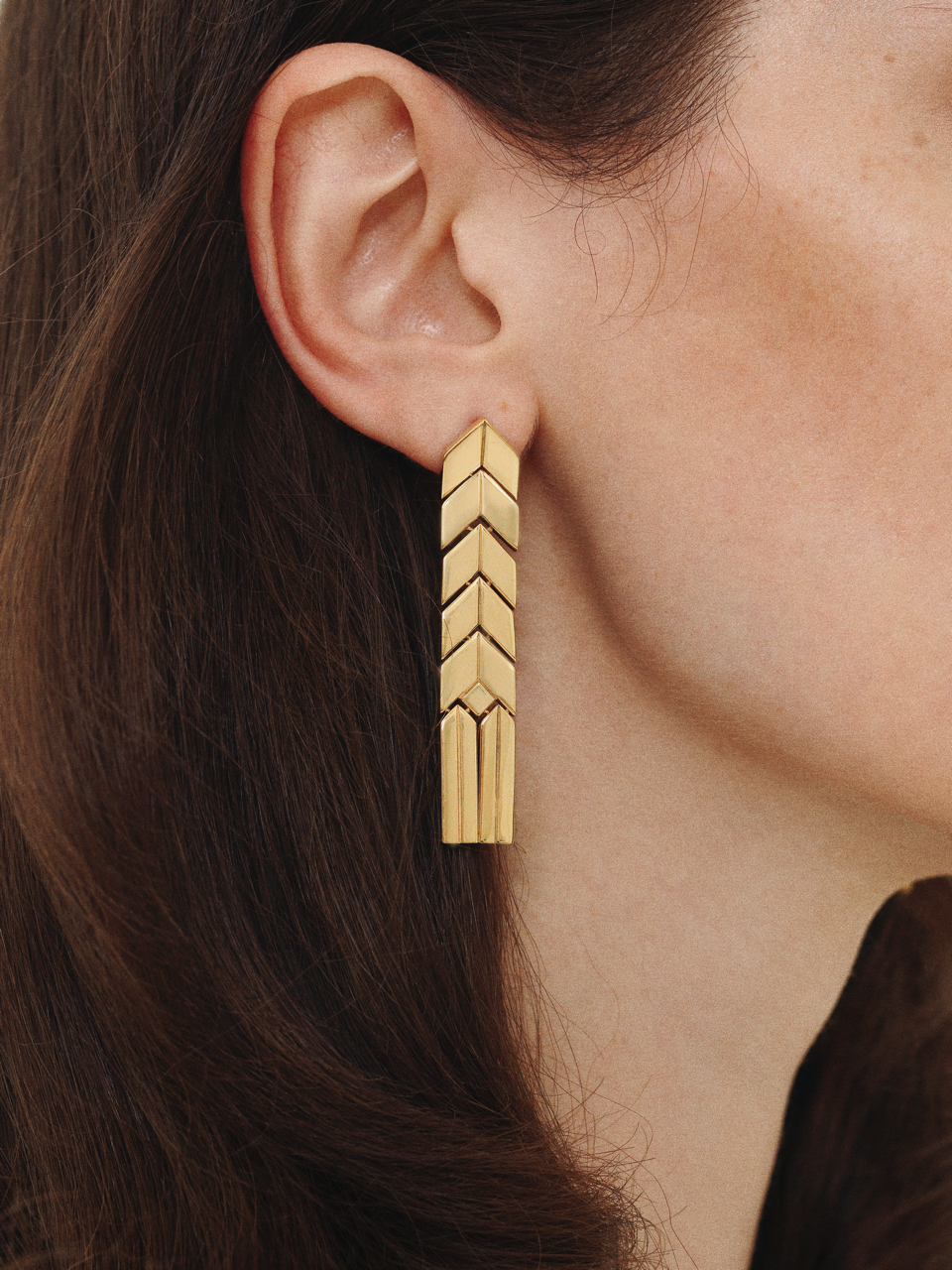 FLAT SPIKELET EARRINGS IN GOLD