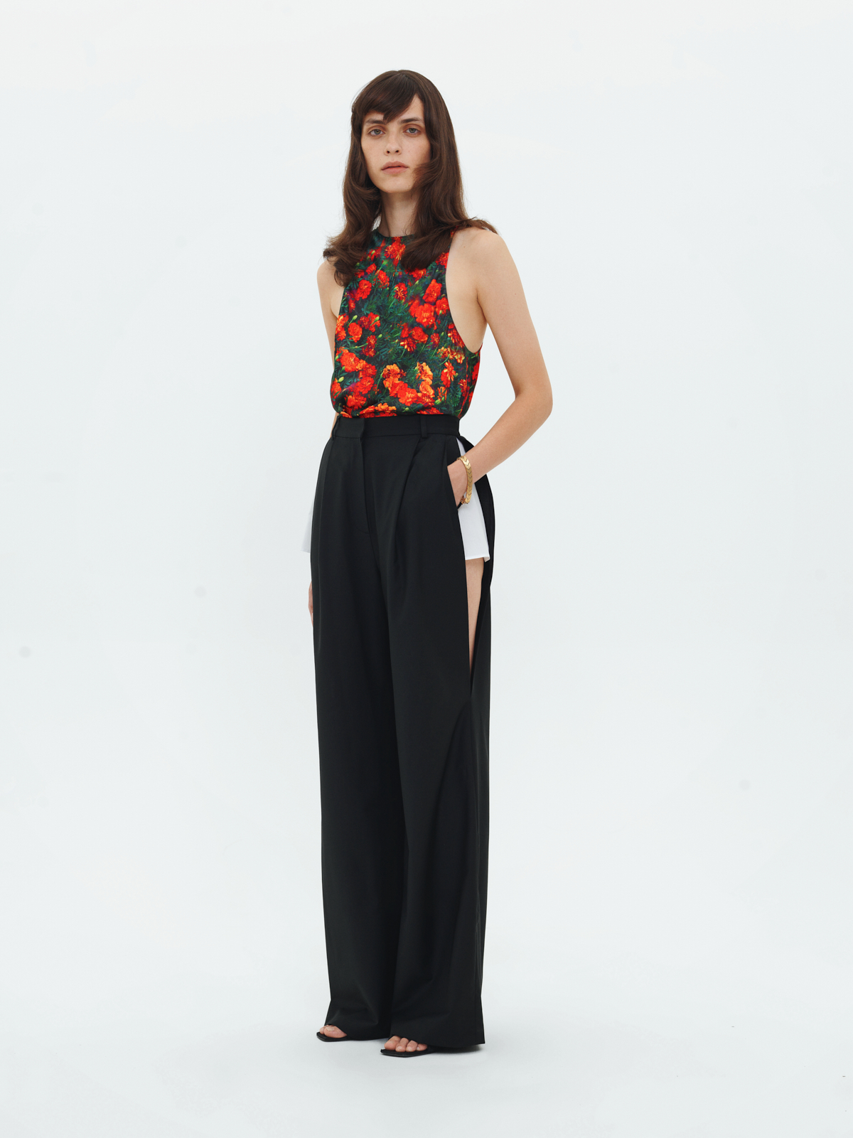 TROUSERS WITH SLITS IN BLACK