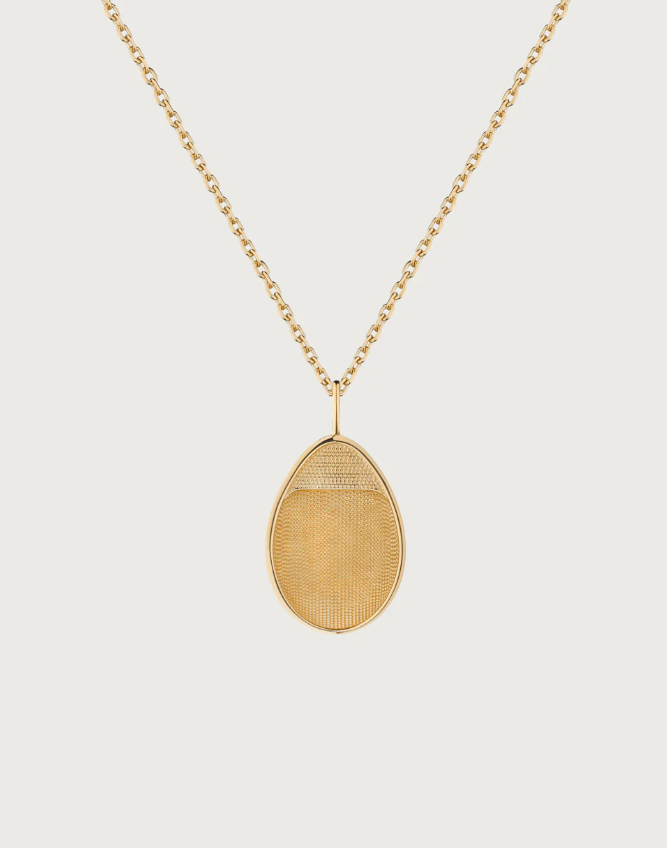 SMALL EGG PENDANT IN GOLD