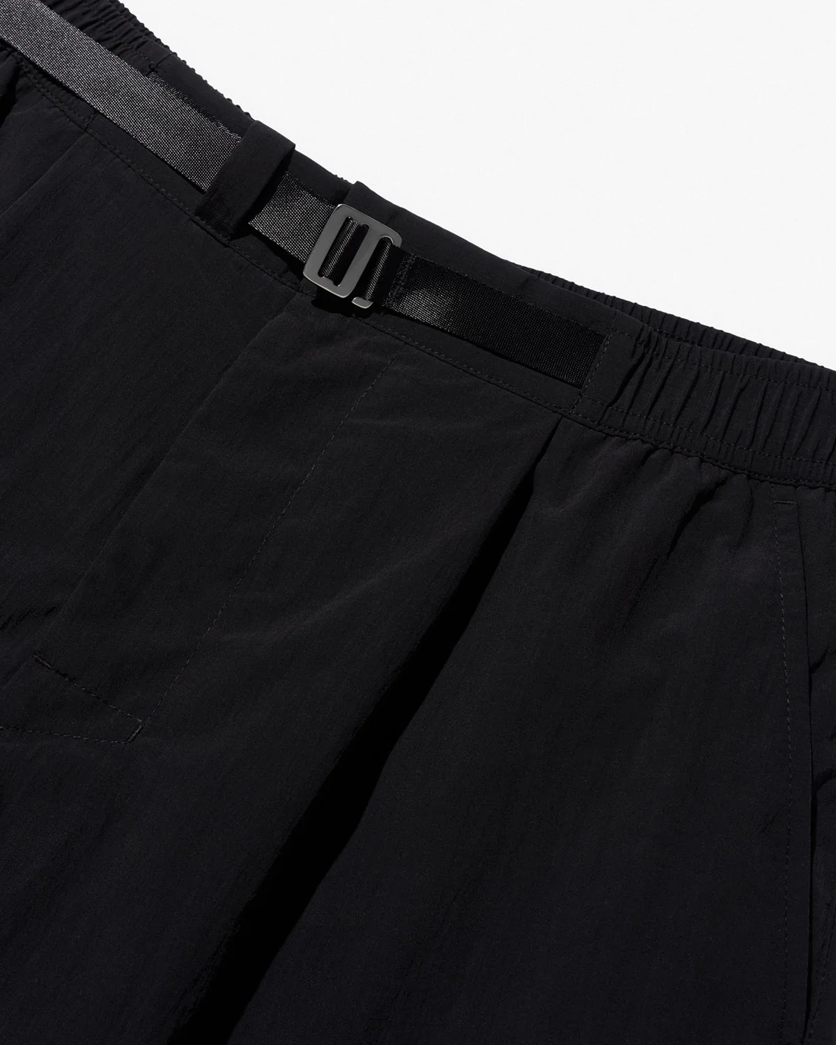 BERMUDA SWIM SHORTS IN BLACK