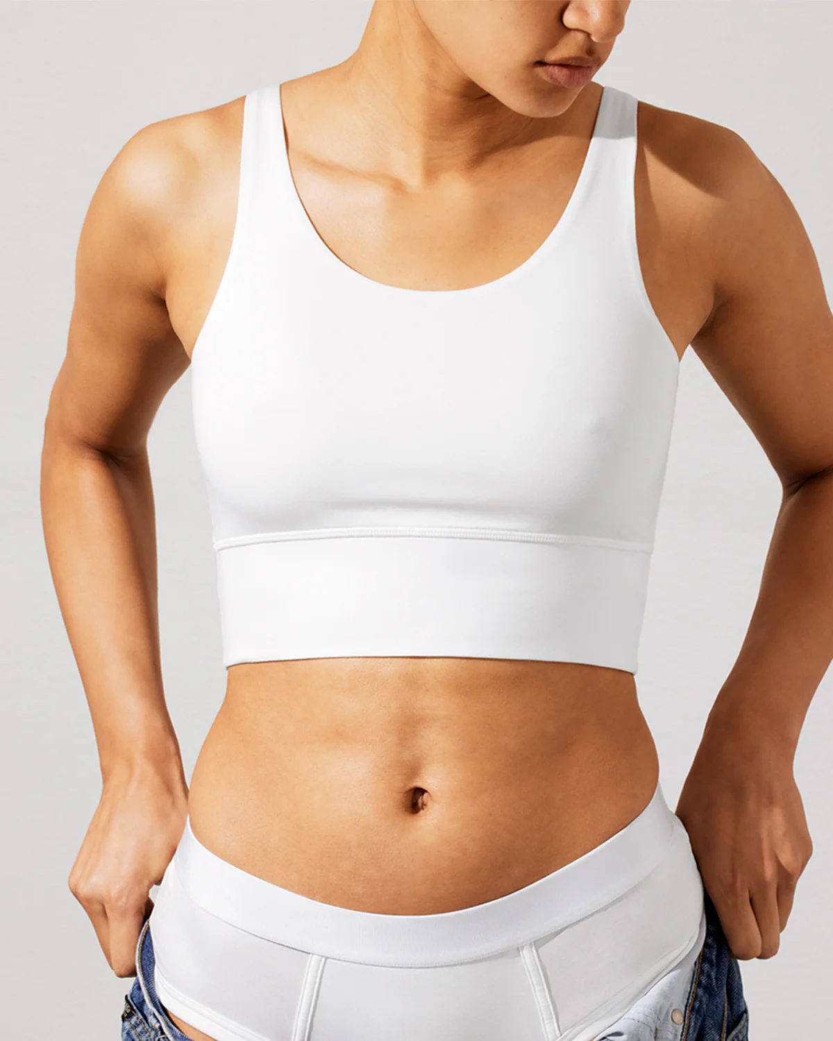 CROP TOP IN WHITE