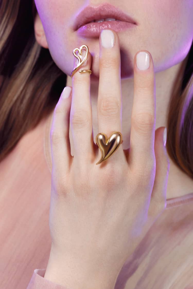 HEART SHAPED LOVE RING IN GOLD