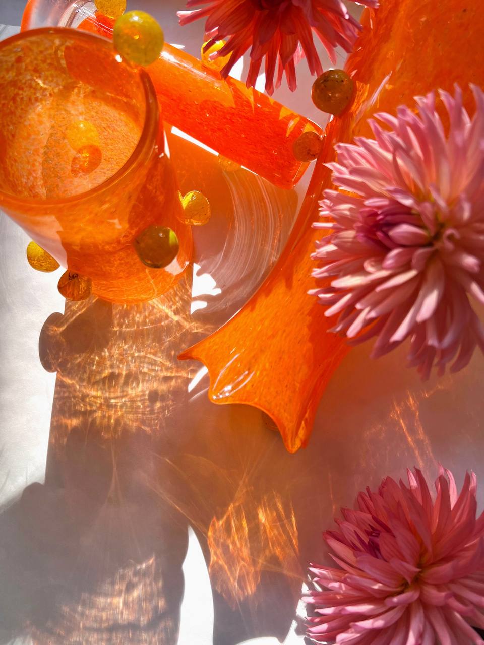 YAKUSH X POLLEN TUMBLER VASE IN RIPE & ORANGE