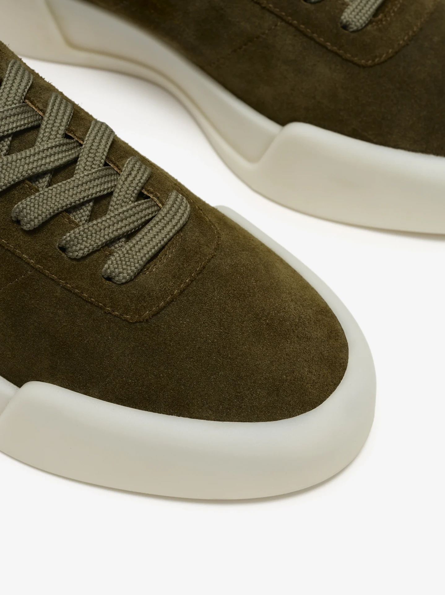 AEROBIC LOW SNEAKERS IN FOREST