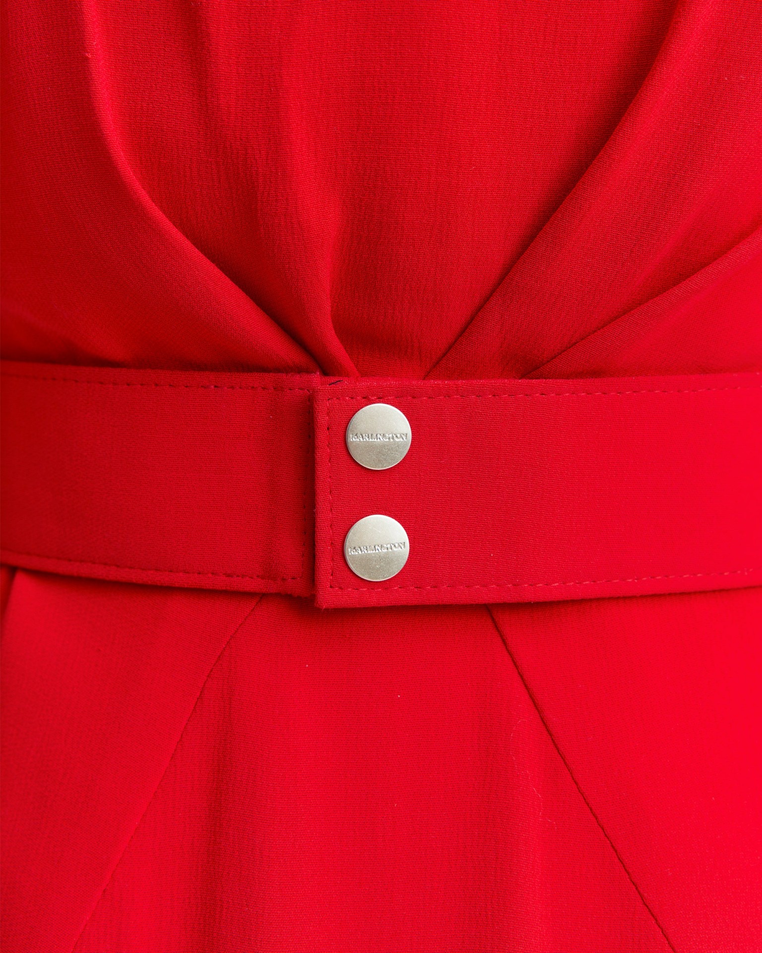 AETA GOWN IN RED