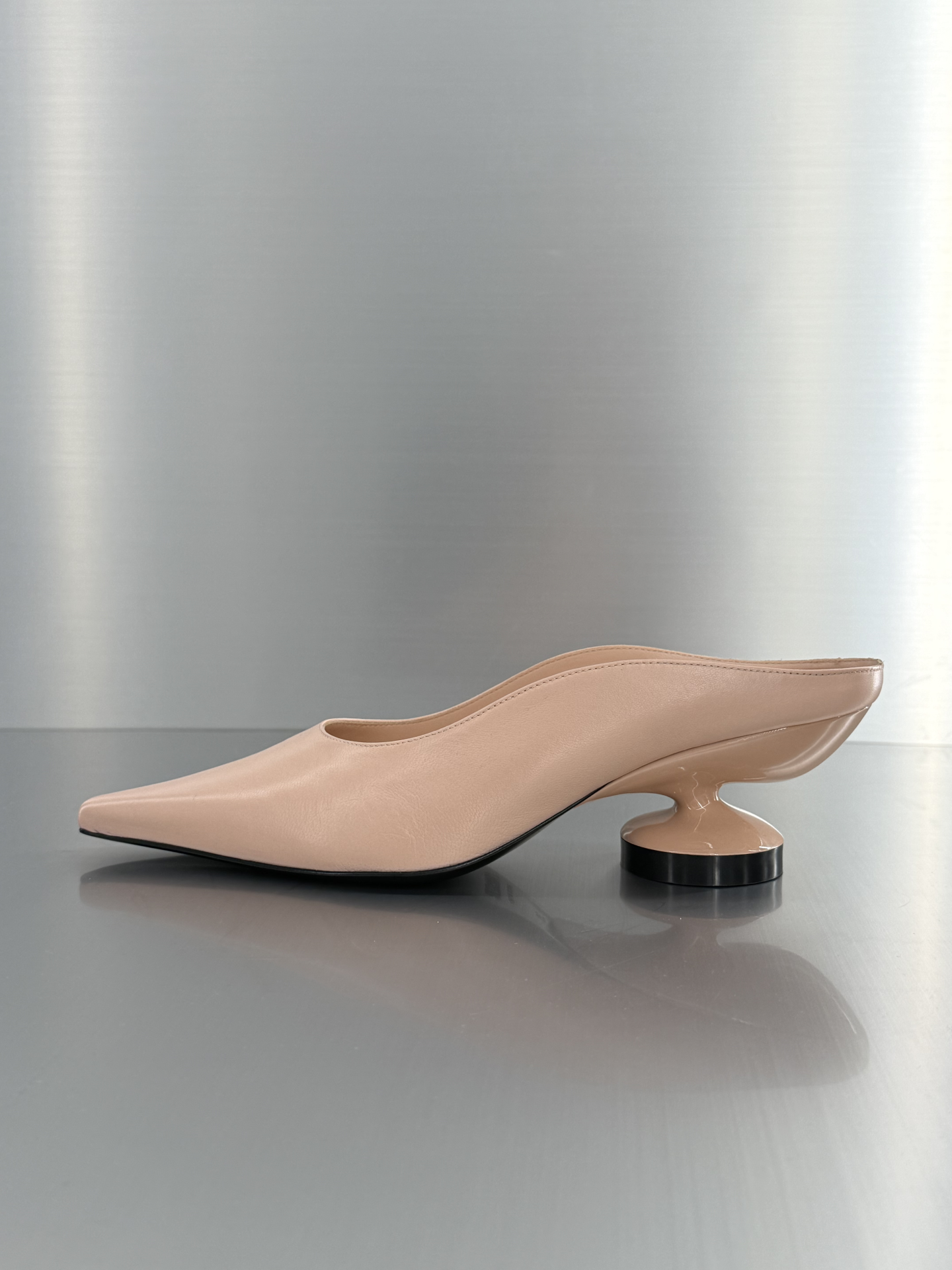 ANGELICA MULES IN BEIGE NAPPA LEATHER