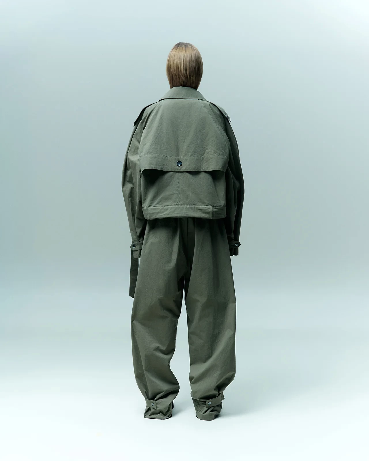 BAGGY PANTS IN KHAKI