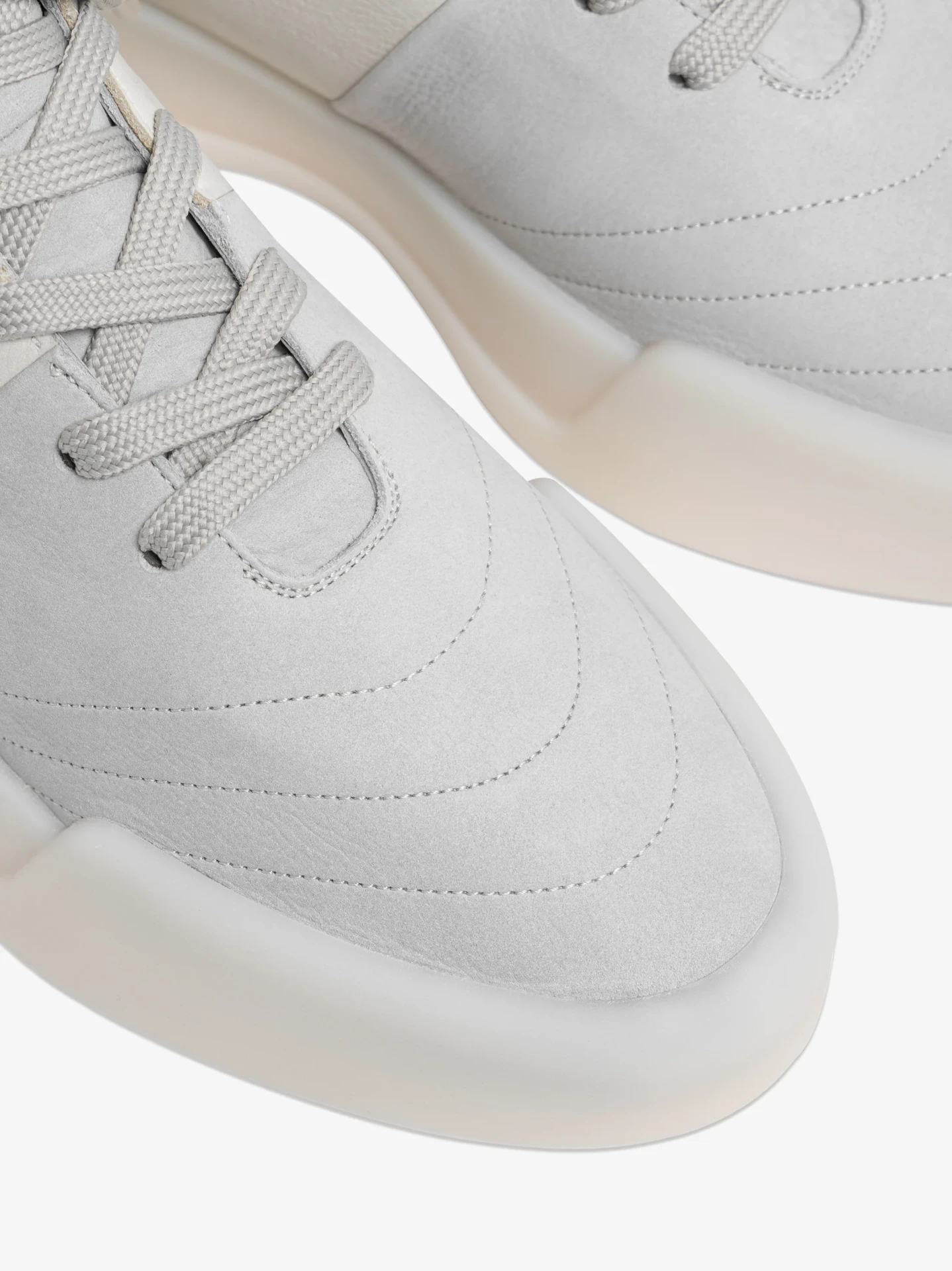 BASKETBALL SNEAKERS IN GREY/OFF-WHITE