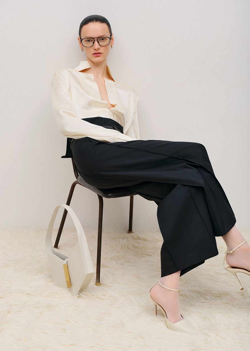 BELTED SQUARE CULOTTES IN BLACK