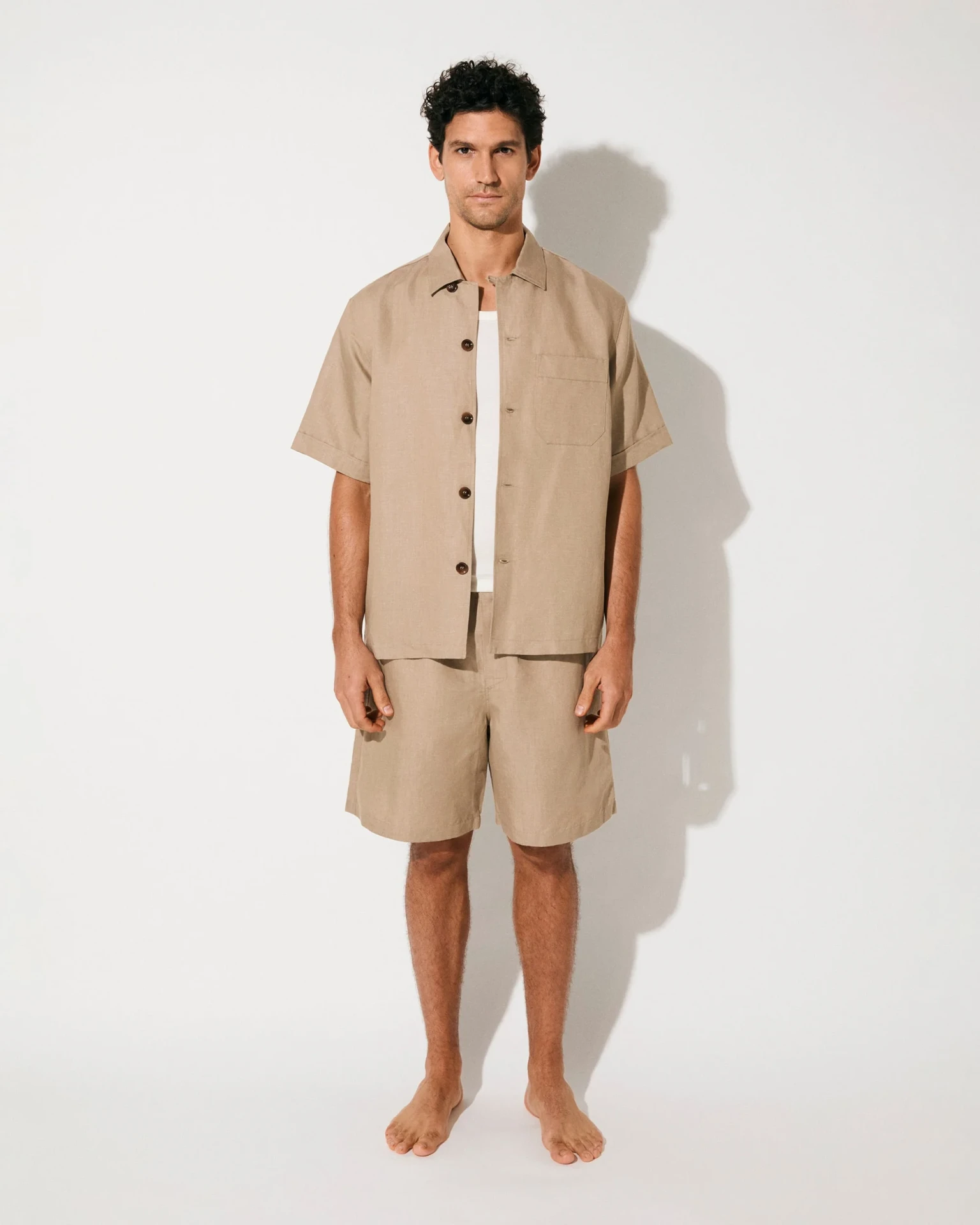 BERMUDA SHORTS IN HAZEL BEIGE