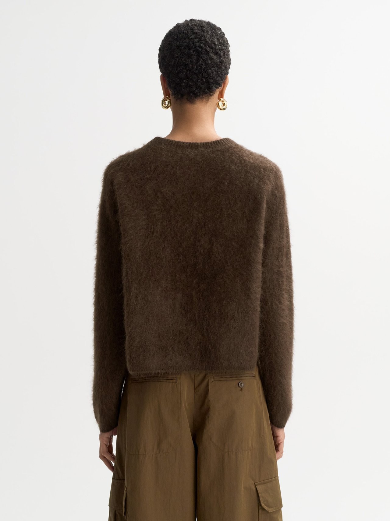 BRUSHED CREWNECK IN MOCHA