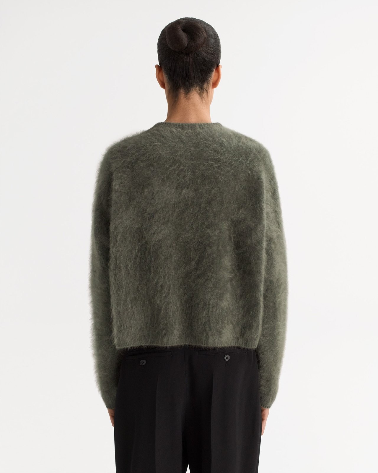 BRUSHED CREWNECK IN OLIVE