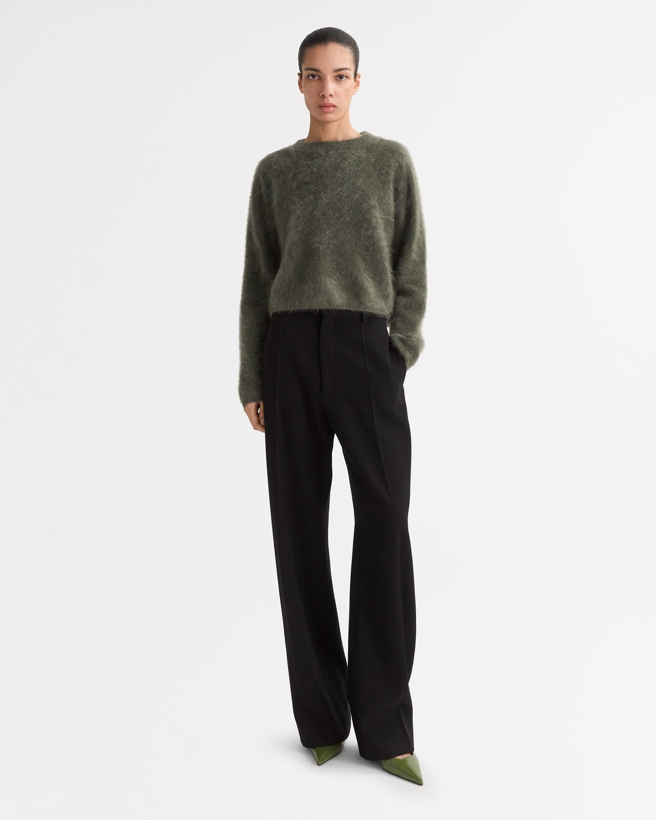 BRUSHED CREWNECK IN OLIVE