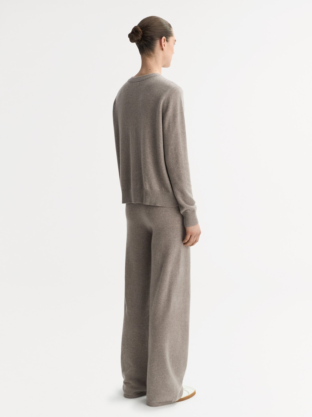 CASHMERE SET IN GREIGE
