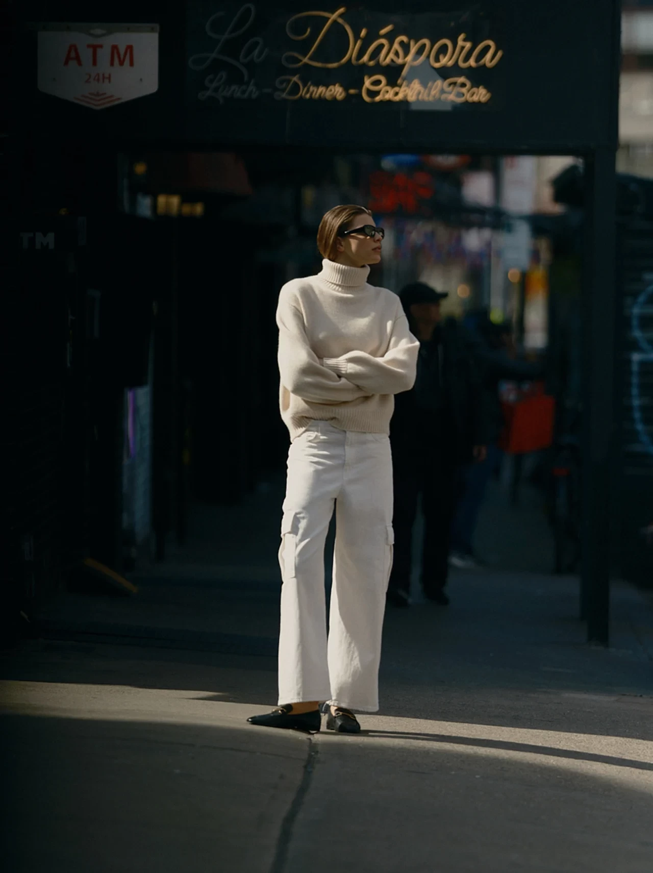 CHUNKY TURTLENECK IN WHITE