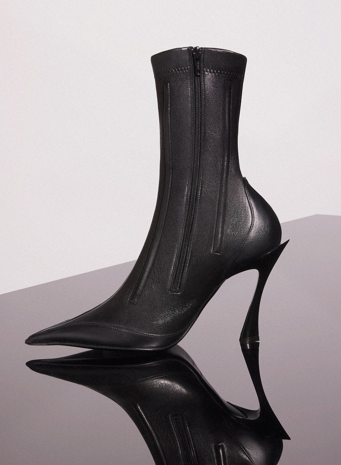 CORSET ANKLE BOOTS IN BLACK NAPPA LEATHER