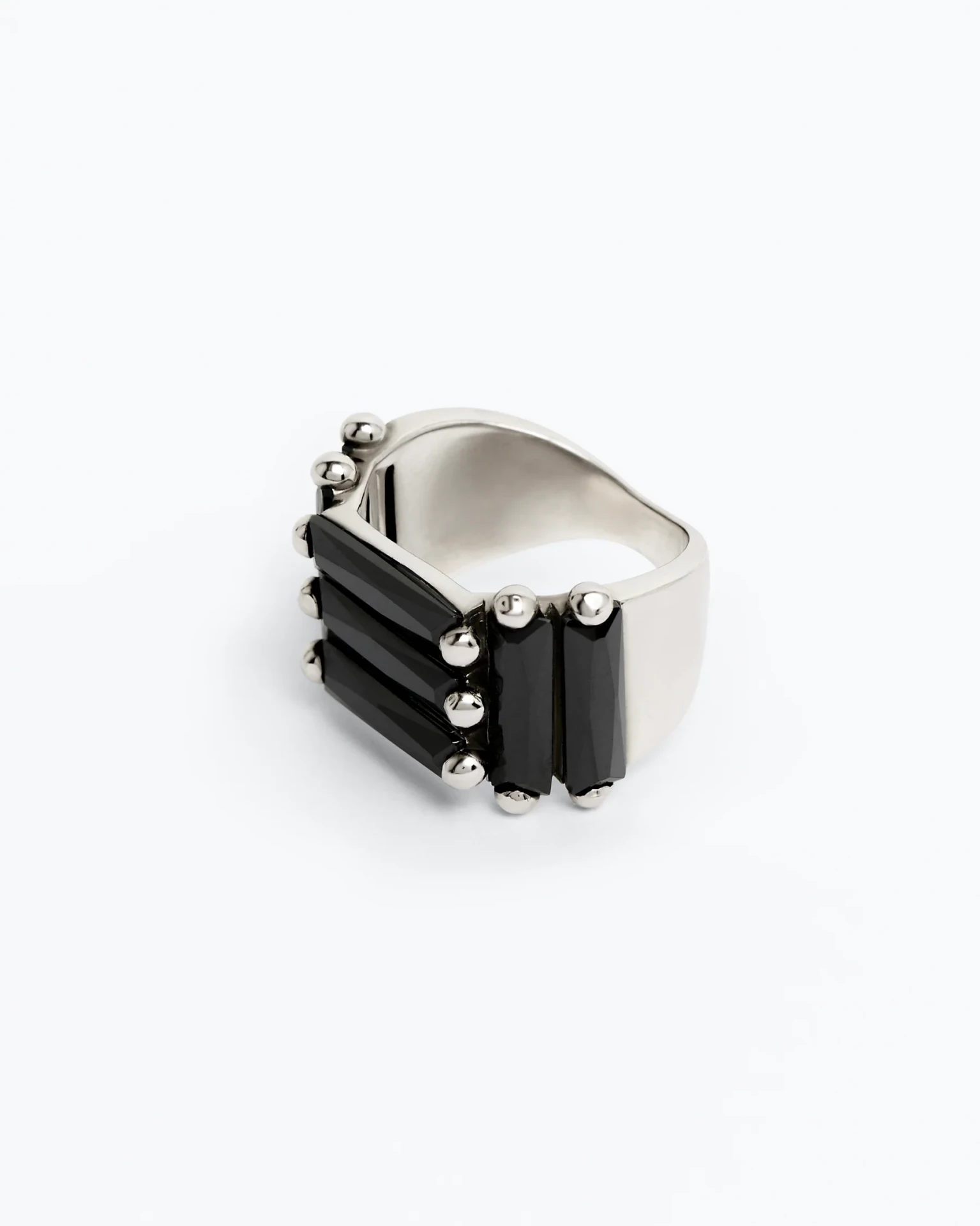 CRYSTALLISED ARMOUR RING IN BLACK