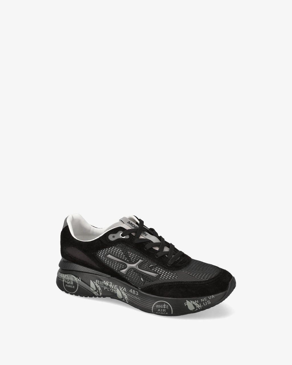 MOERUN IN BLACK