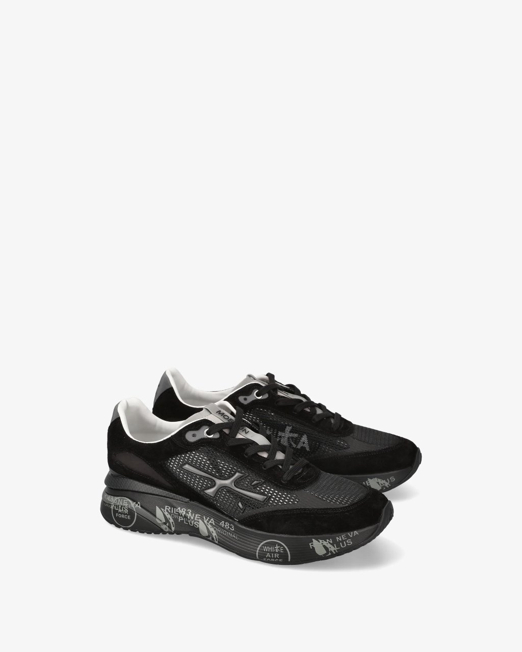 MOERUN IN BLACK