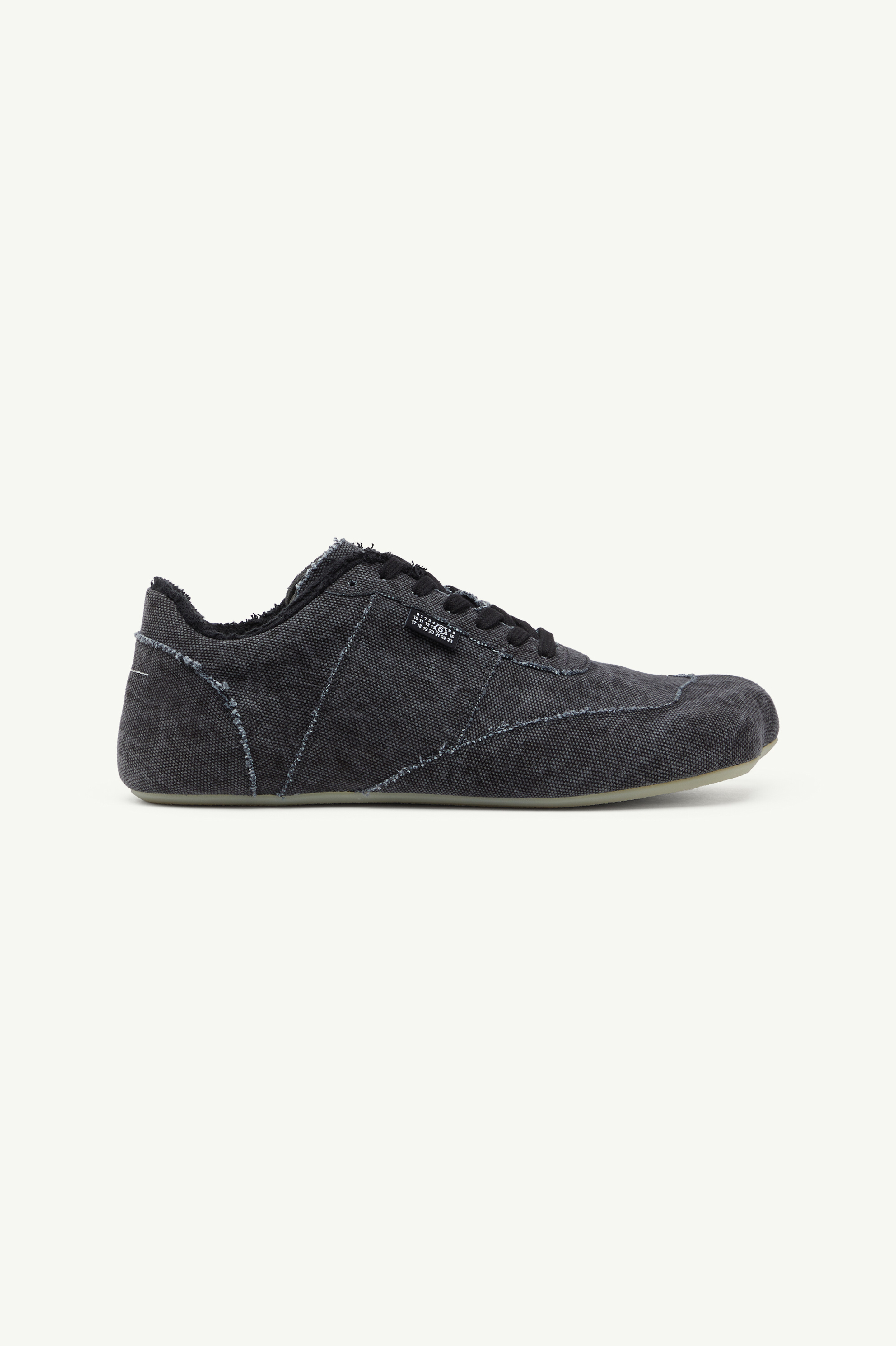 SNEAKERS BLACK