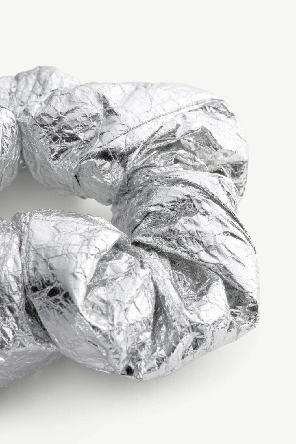 SCRUNCHY IN FOIL