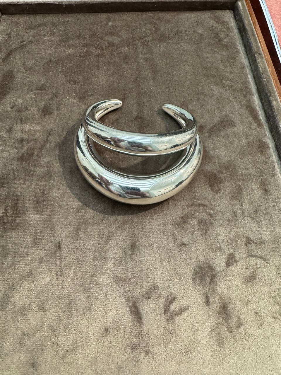 BLOW UP WRIST CUFF