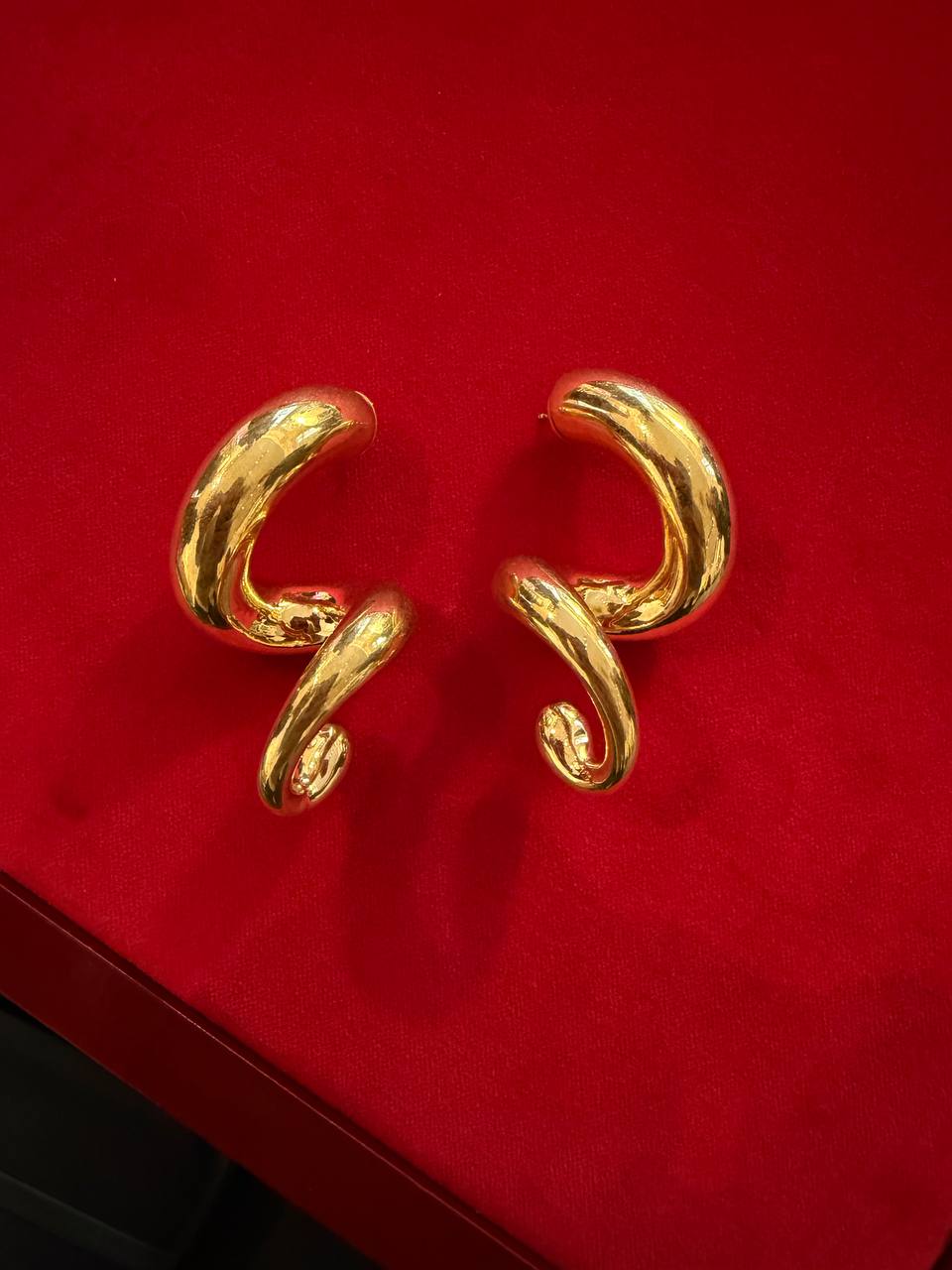 PISTIL SPIRAL EARRINGS GOLD
