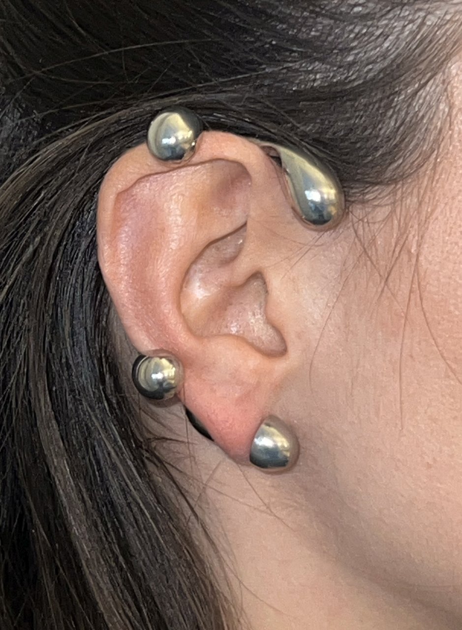 SERTI EARRINGS IN SILVER