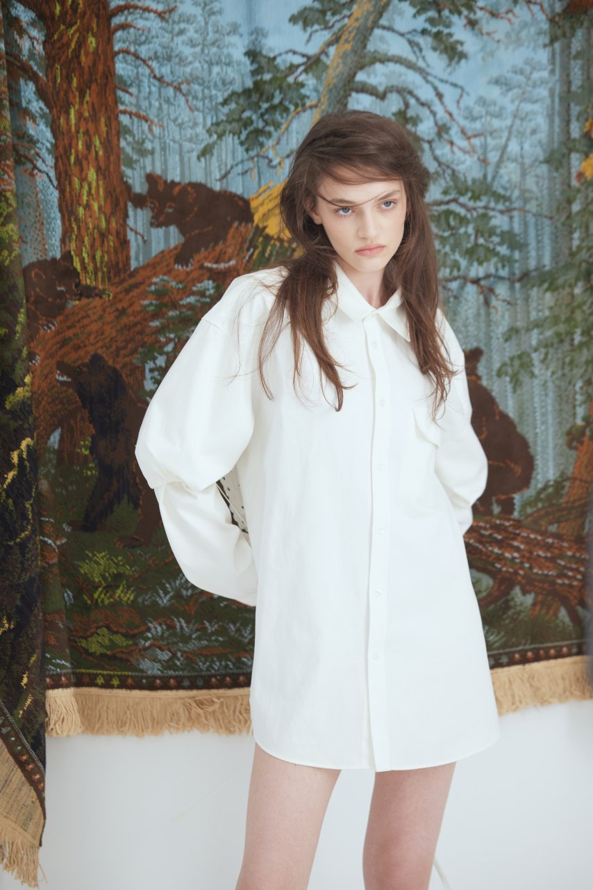 WHITE SHIRT WITH RICHELIEU INSERT