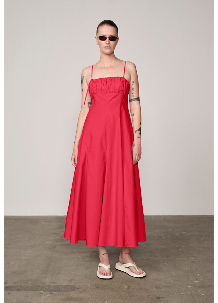 MARCO DRESS IN RED