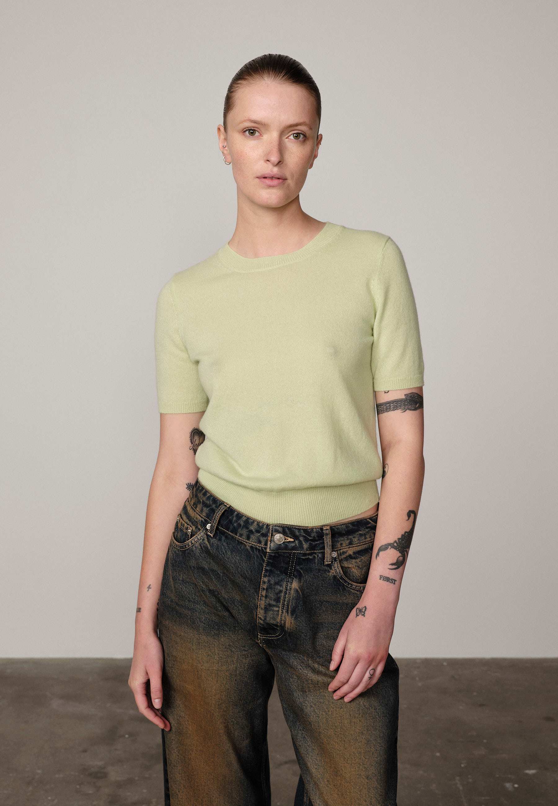 THORA KNIT T-SHIRT IN PISTACIO