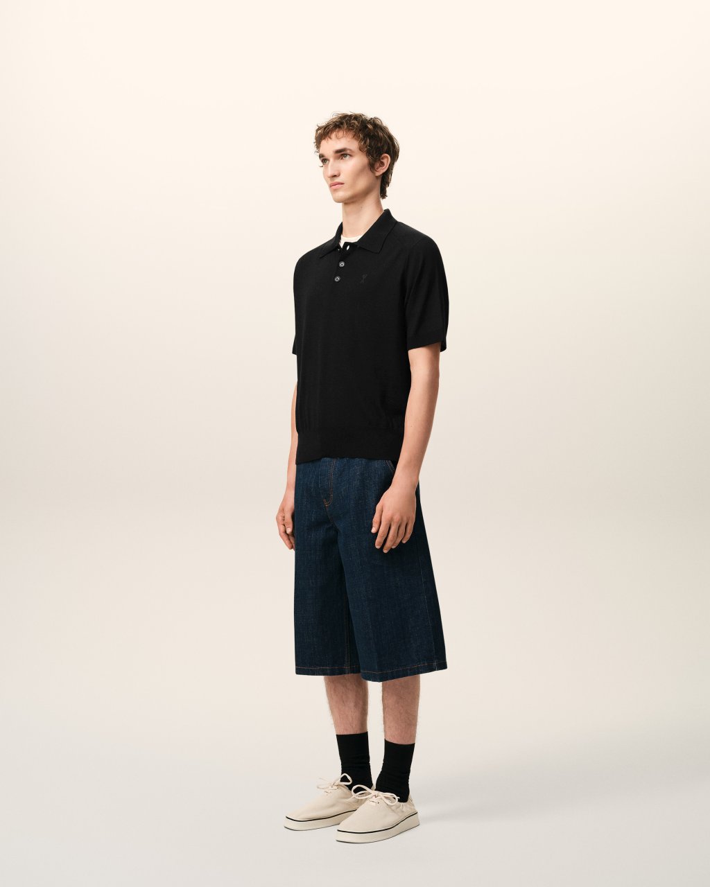QUOTA -SHORT SLEEVES POLO WITH CONTRASTED AMI DE COEUR IN BLACK