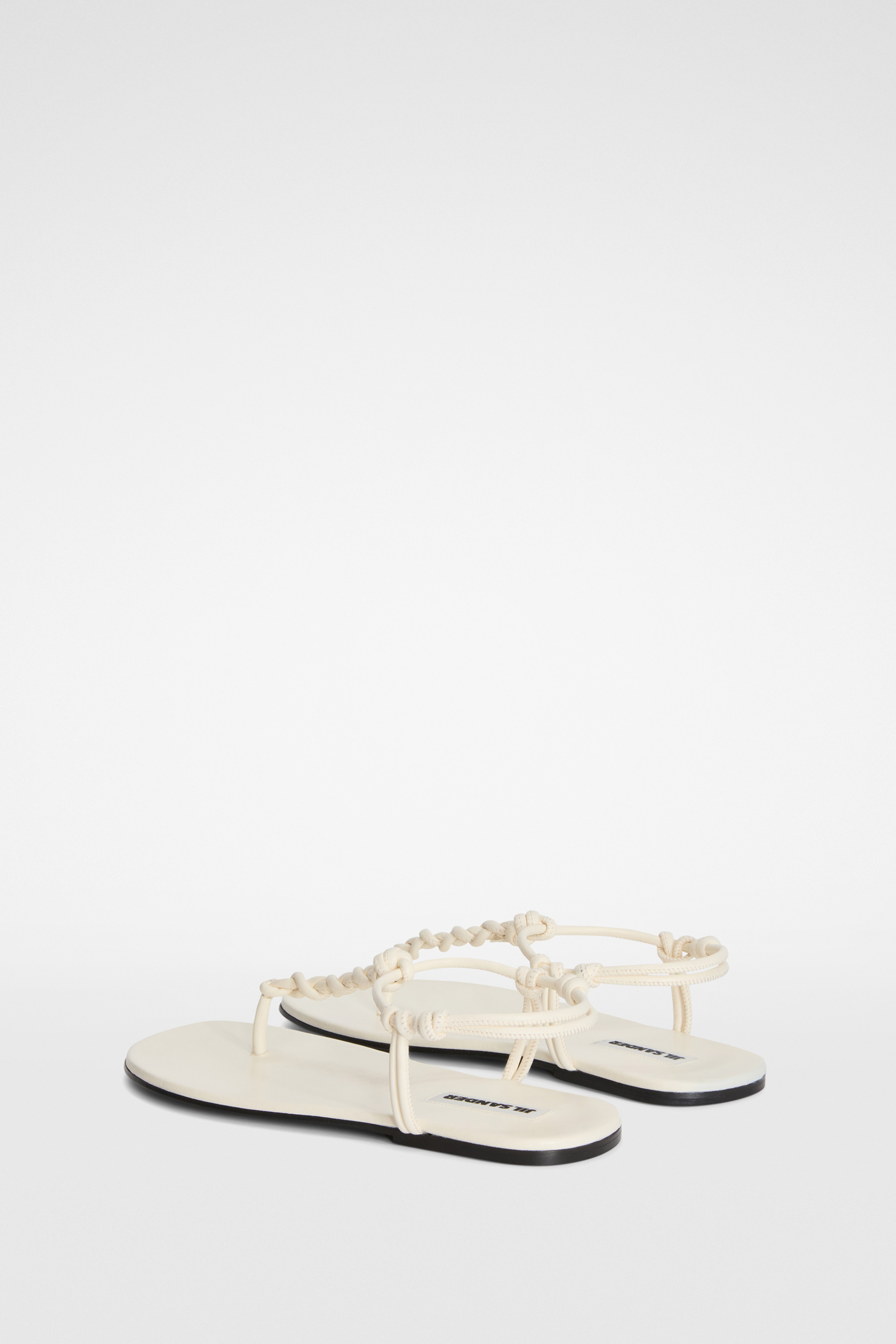 SANDAL IN EGGSHELL 