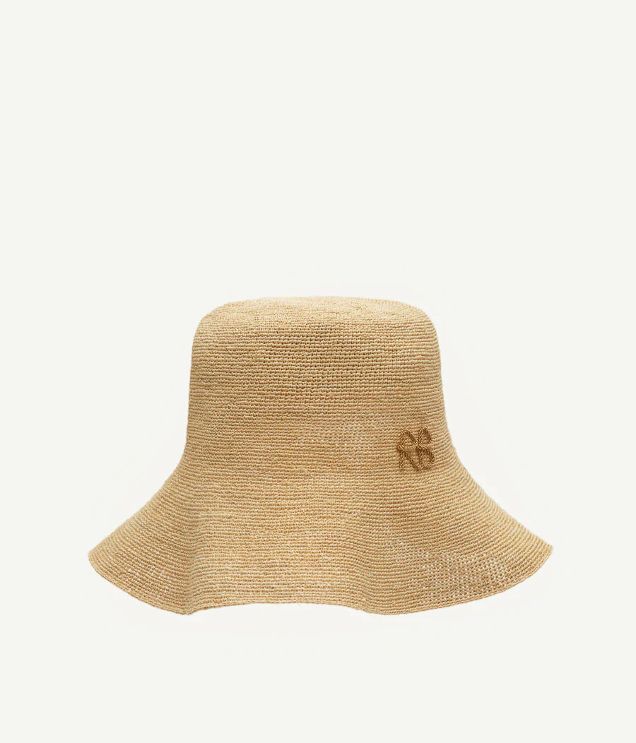BUCKET HAT IN NATURAL STRAW