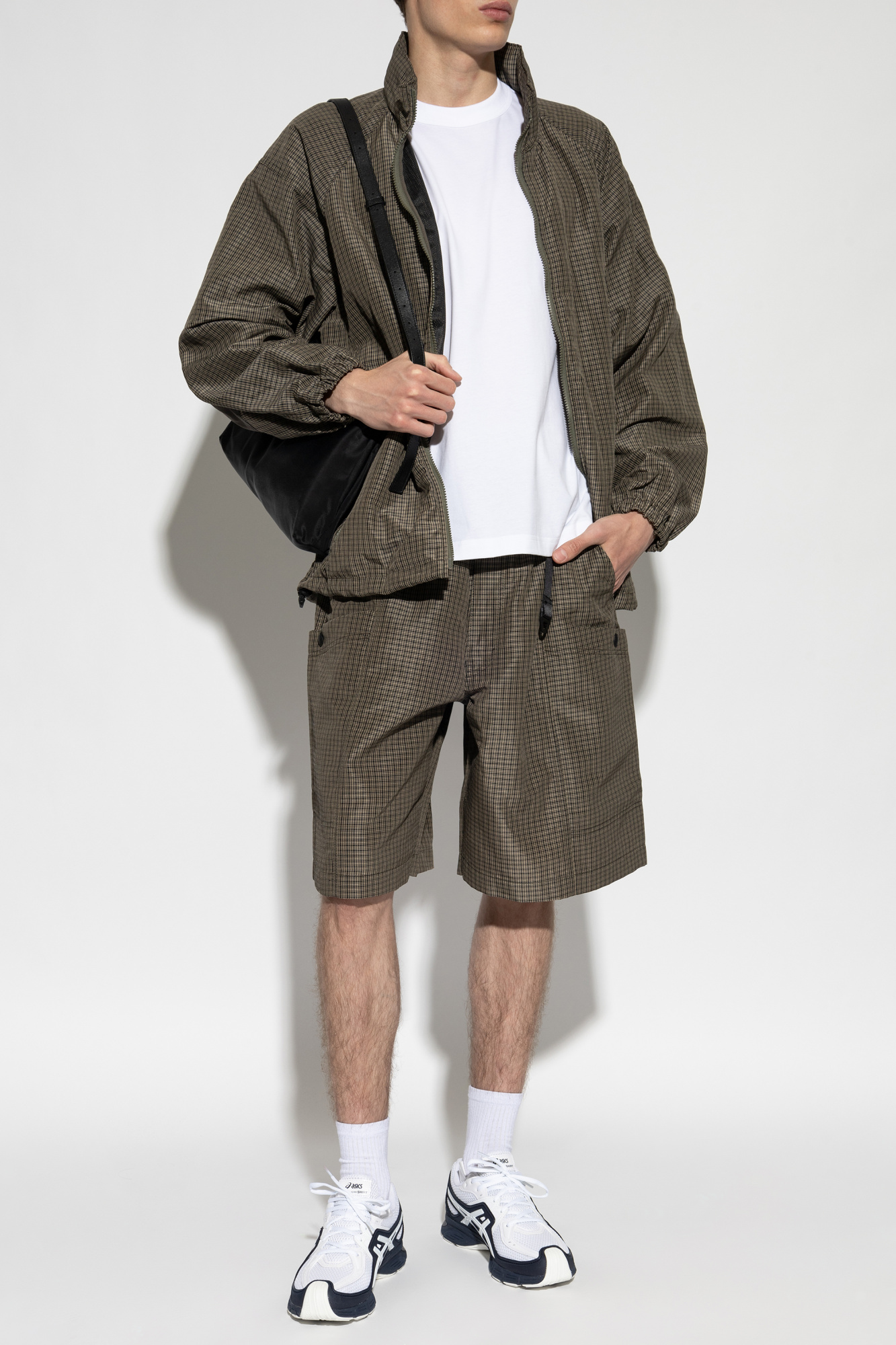 SHORTS IN BROWN CHECK