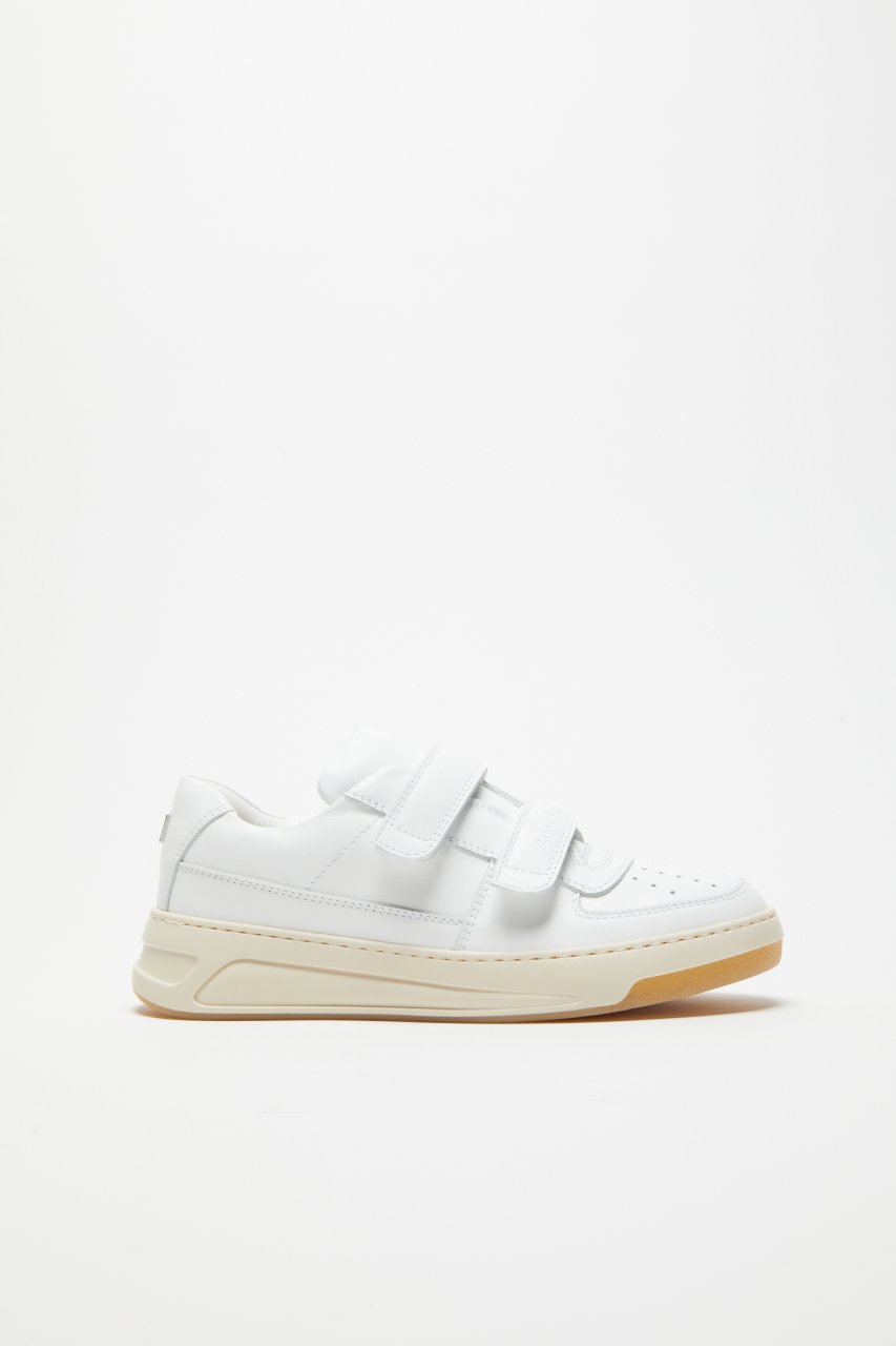 LOW SNEAKERS IN OPTIC WHITE