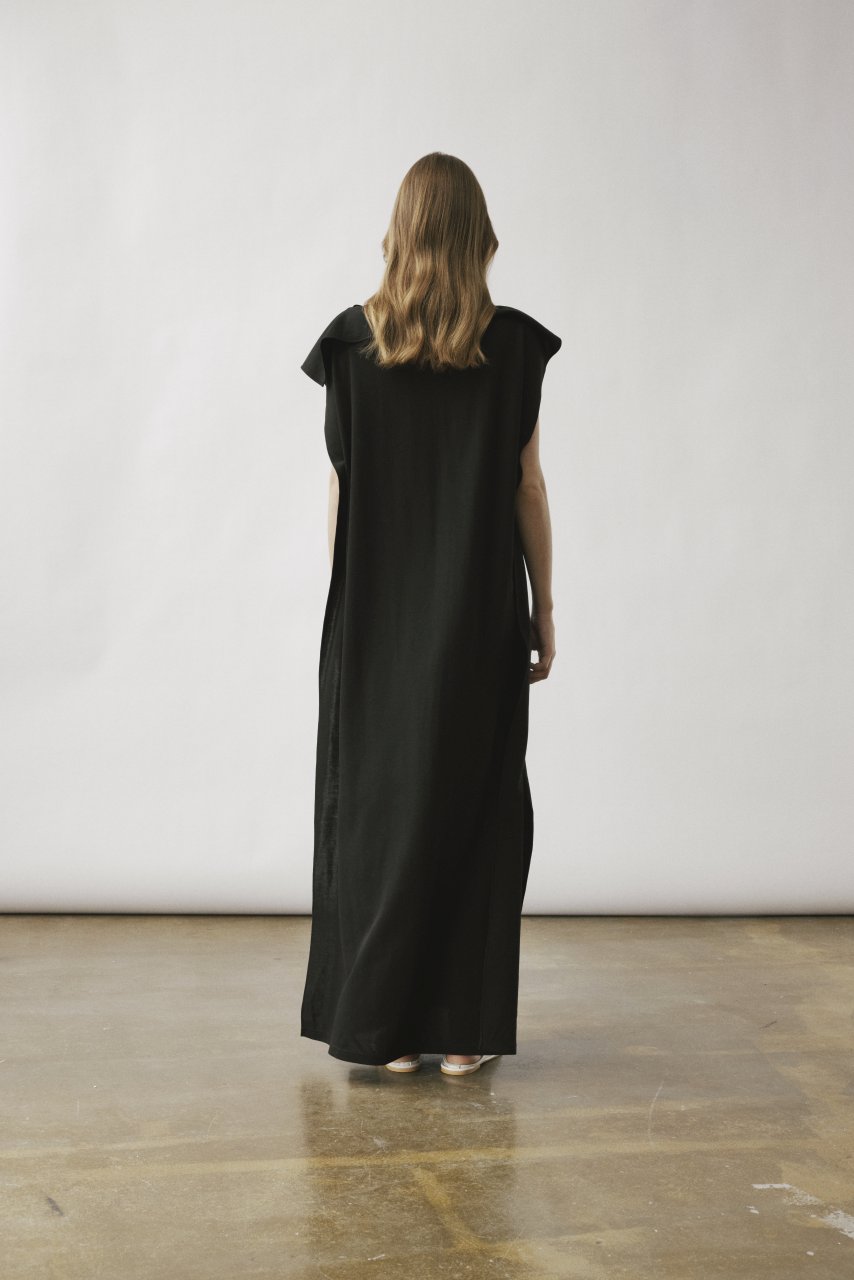 EOS JERSEY FLAP DRESS IN BLACK