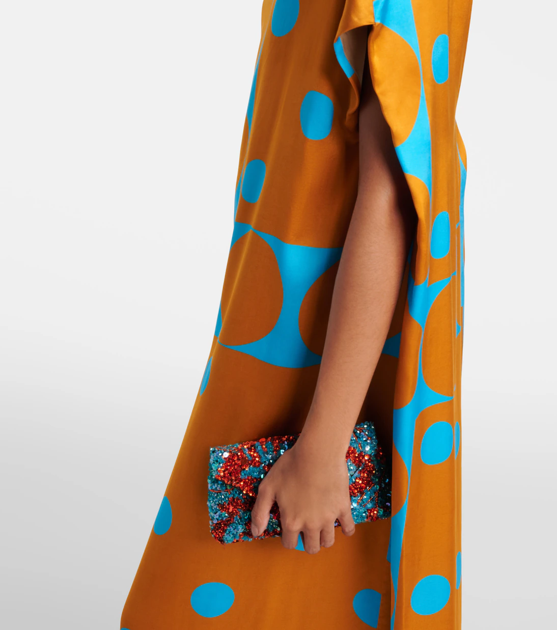 FLOOR-LENGTH DRESS WITH OPEN V-BACK IN TURQUOISE