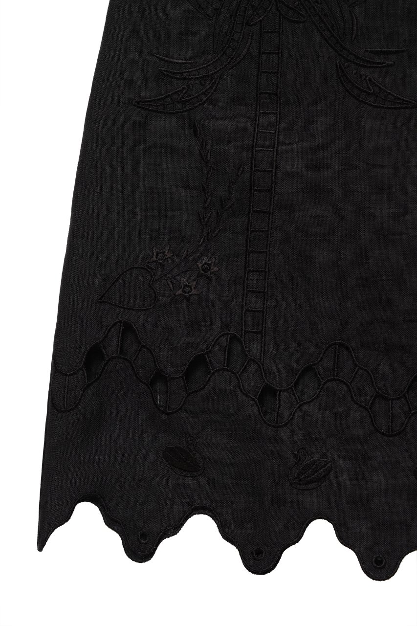 YASNA EMBROIDERED SKIRT IN BLACK